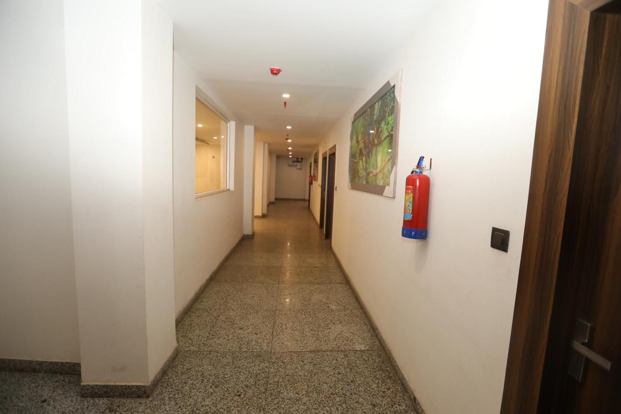 Hotel Noida Grand Sec 58 Exterior photo